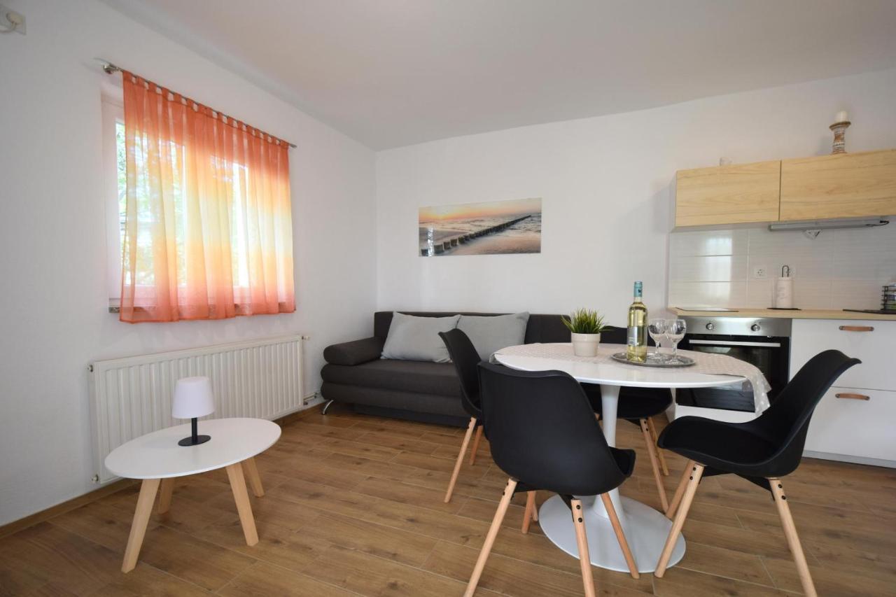 Apartments Julia Чижичи Экстерьер фото